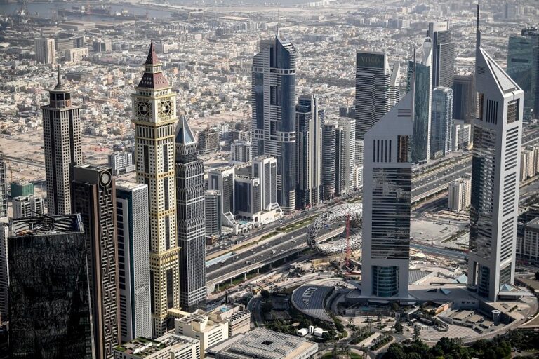 Dubai launches incubation center for young entrepreneurs