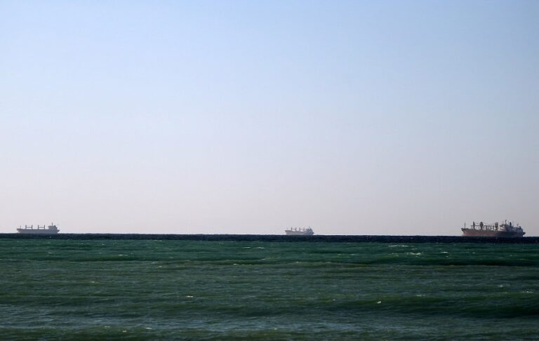 Omantel and Huawei team up for 5G ports plan near Strait of Hormuz