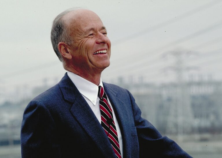 Stephen Bechtel Jr, construction giant who helped build Jubail, dies aged 95