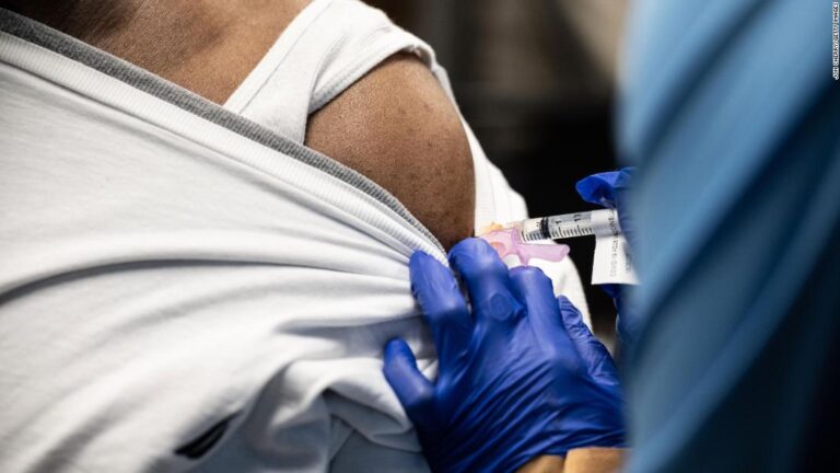 US surgeon general says vaccinations now can prevent future Covid-19 variants