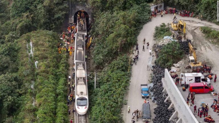In photos: Deadly train derailment in Taiwan