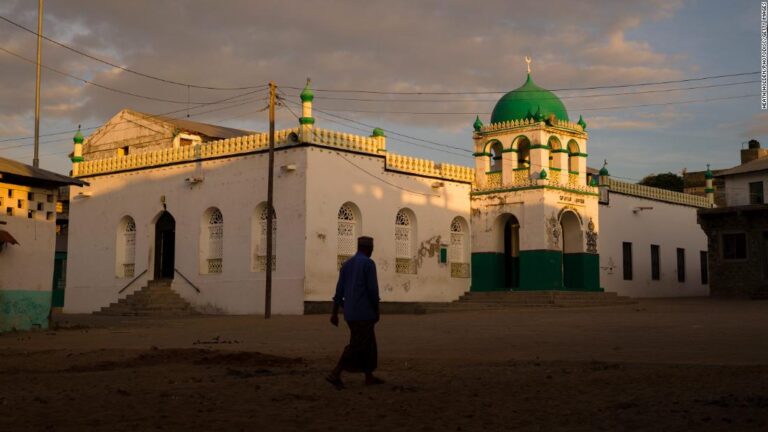 Jay-Z wore a T-shirt depicting a famous mosque. Its clerics aren’t happy
