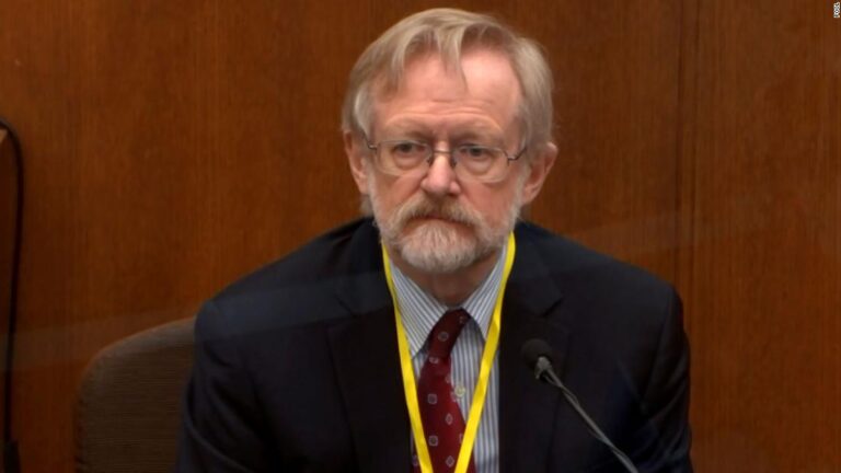 Pulmonary expert: George Floyd was ‘trying to breathe with his fingers and knuckles’ while being held down