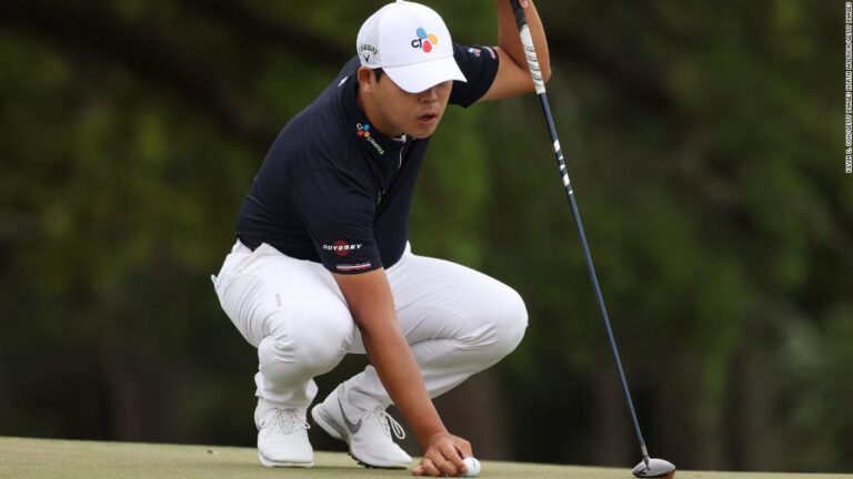 Si Woo Kim forced to putt with 3-wood after breaking putter in frustration