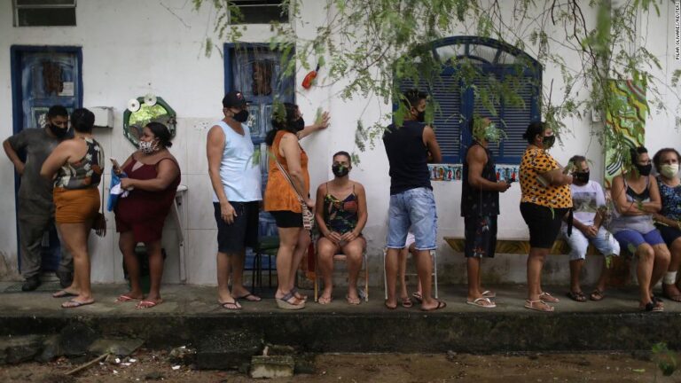 1 in 4 Covid deaths last week was in the Americas, official says