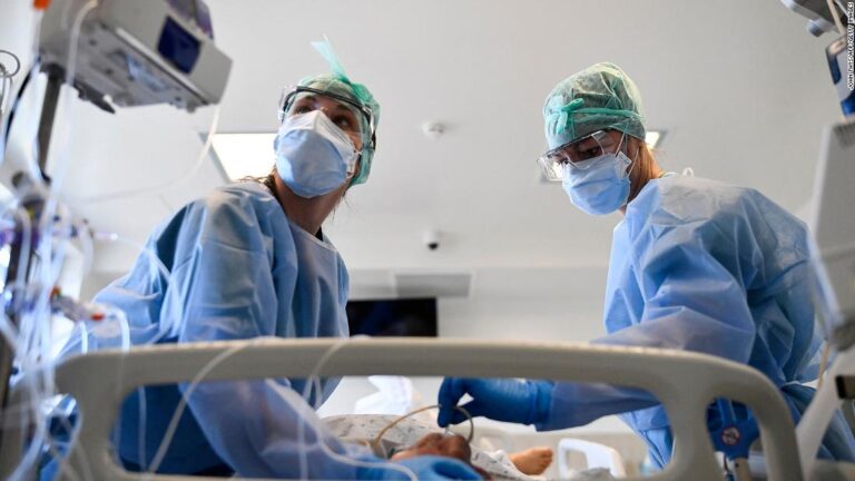 Highest-ever number of new Covid-19 cases reported globally last week, WHO says