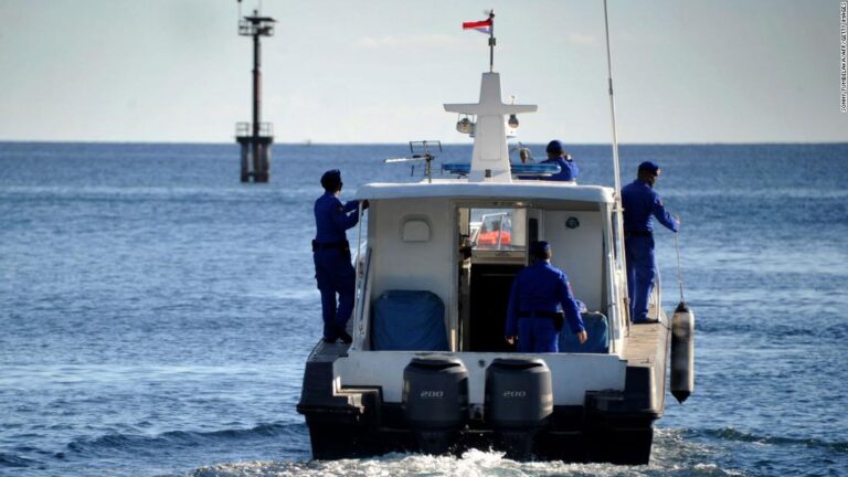 US sending ‘airborne assets’ to help search for missing Indonesian submarine