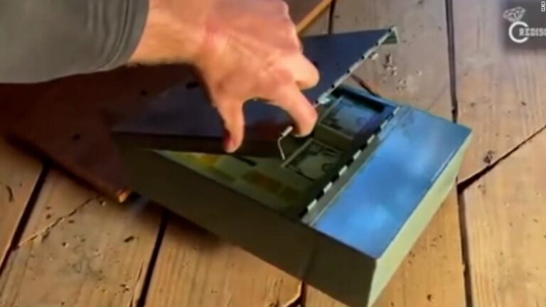 Treasure hunter finds $46,000 hidden under floorboards