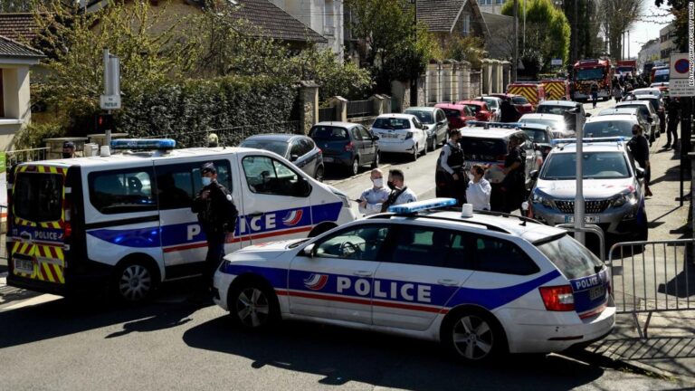 Police official killed in knife attack at station near Paris