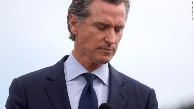 Critics of California governor gather enough signatures to force recall election