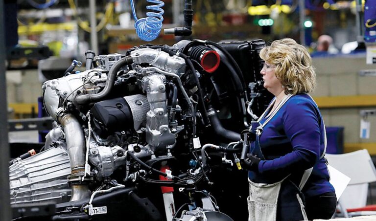 US employment surges 916k in March, jobless rate falls to 6%