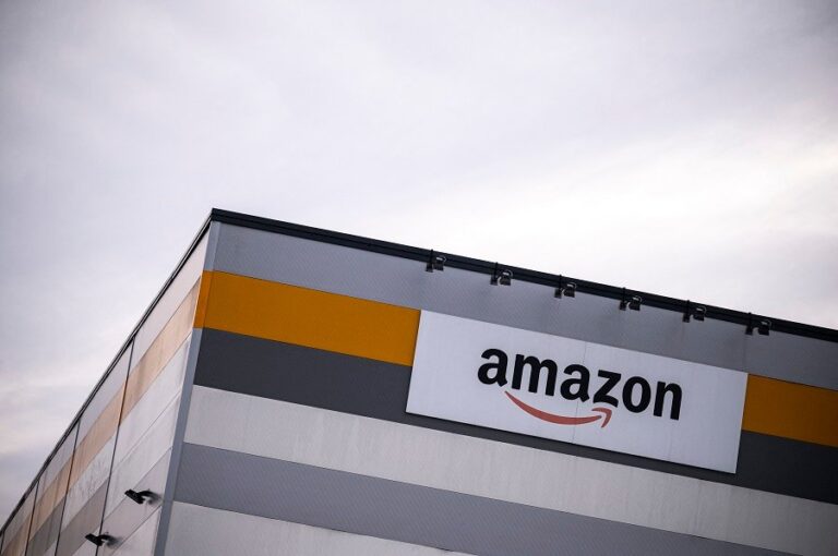 Dubai partners with Amazon to promote e-commerce for SMEs