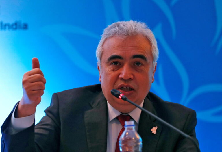 IEA issues ‘dire warning’ on CO2 emissions as it predicts 5% rise