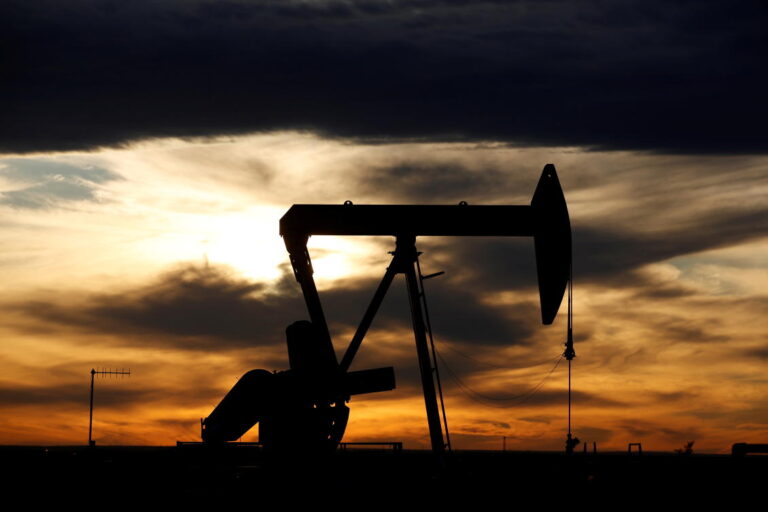 Oil extends losses into third day on US stock build, pandemic fears