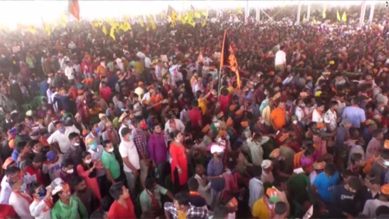 Modi holds rally with thousands as virus rips through India