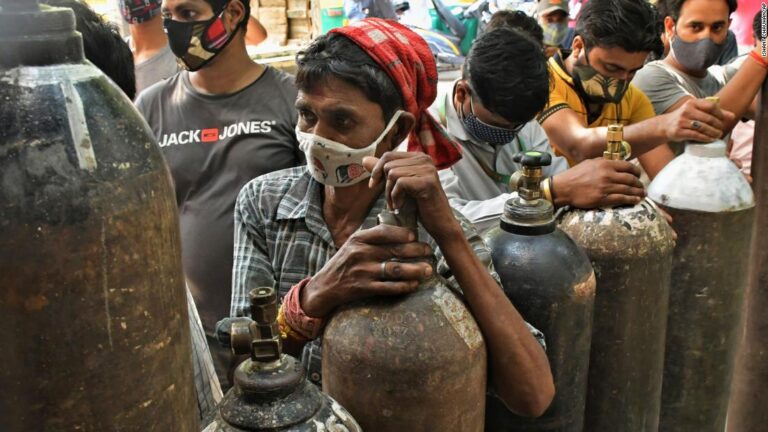 Fauci joins calls for nationwide lockdown to contain India’s Covid crisis