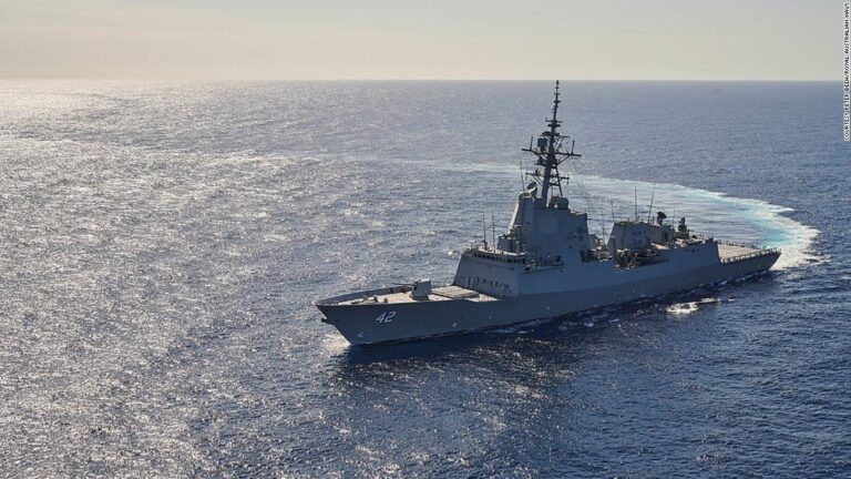 Australian destroyer arrived in San Diego with 2 dead endangered whales stuck to its hull
