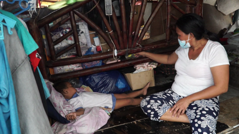Manila’s poorest people fear hunger more than Covid