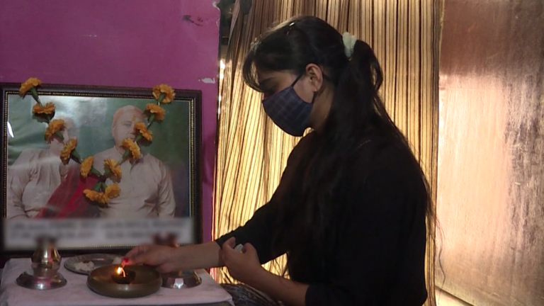 Eldest sister cares foe 6 siblings after both parents die of Covid-19