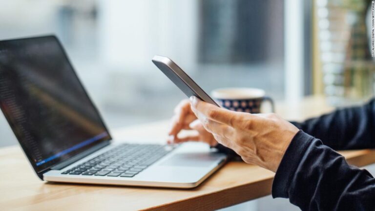 Massive internet outage: Websites and apps around the world go dark