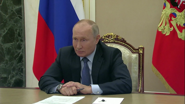 Hear Putin offer rare praise for President Biden