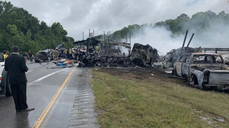 Witness describes aftermath of horrific crash that left 9 children and 1 adult dead in Alabama