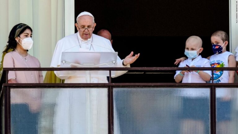 Pope Francis delivers prayer from hospital window