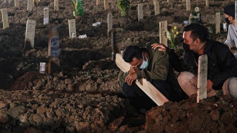Indonesia’s worst is yet to come: experts