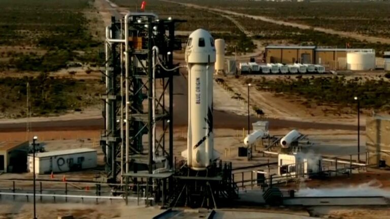 See the moment Blue Origin spacecraft lifts off