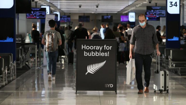 New Zealand-Australia travel bubble bursts