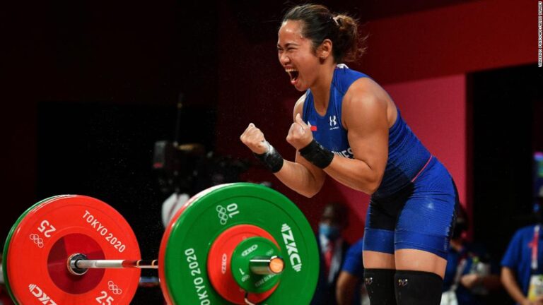 Hidilyn Diaz wins Philippines’ first Olympic gold medal with weightlifting