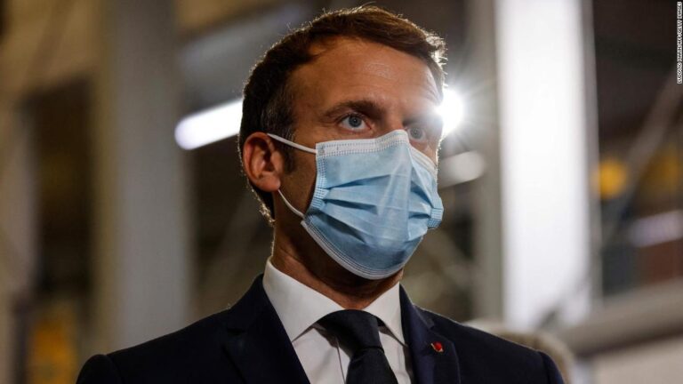 See what Macron said about anti-vaccine protesters