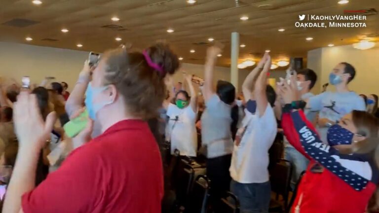 Watch Suni Lee’s family and friends react to her gold medal win