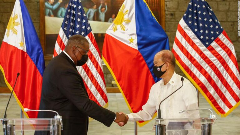 Philippines renews key military agreement with the United States