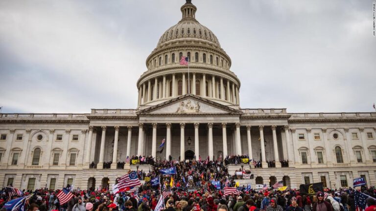 Hear Army veteran’s message to DC police officers after Capitol insurrection