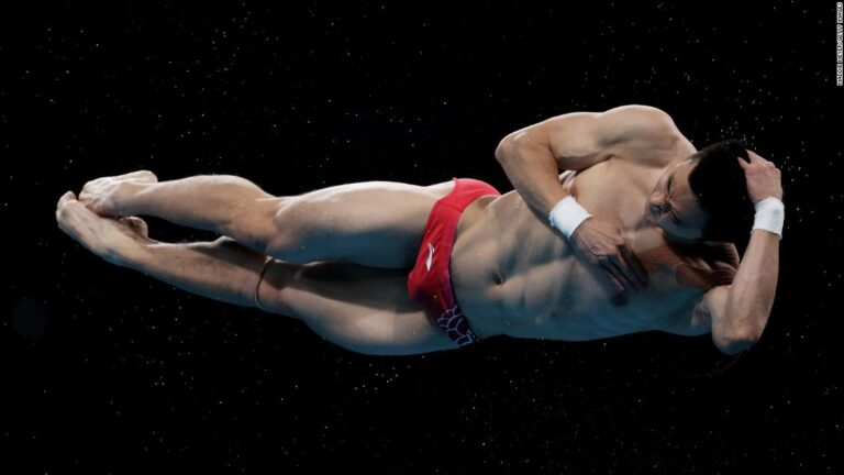 Chinese divers win gold and silver in men’s 10m platform as Great Britain takes bronze