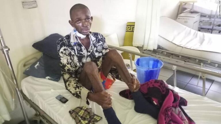 Nigeria doctors are on strike amid an exodus of talent, but abandoned patients fight for their lives
