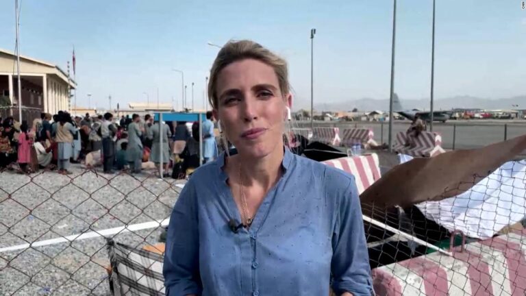 Clarissa Ward at Kabul airport: It’s very hard being an American here