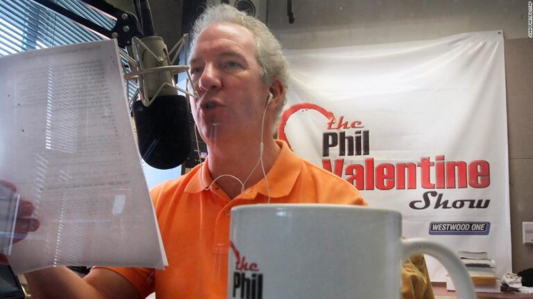 Conservative talk show host Phil Valentine dies after battle with Covid-19, his employer says