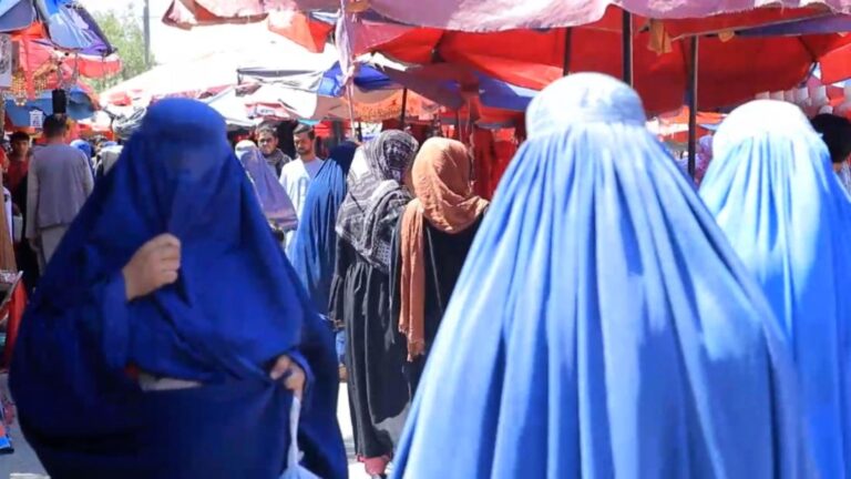 Afghan women told to stay home in new reality