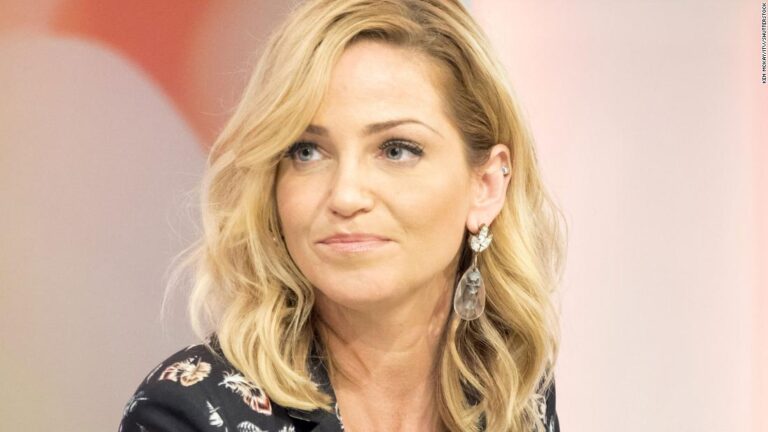 Girls Aloud singer Sarah Harding dies of cancer