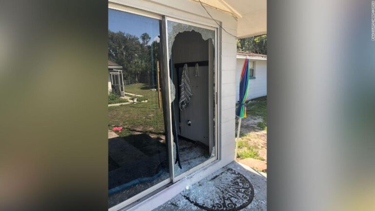Gunman wearing body armor kills four people, including an infant, sheriff says