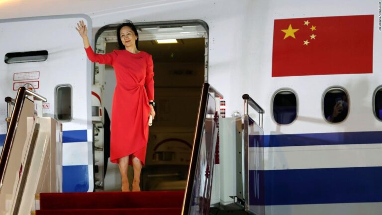 Freed from Canada, Huawei executive hailed as hero upon return to China