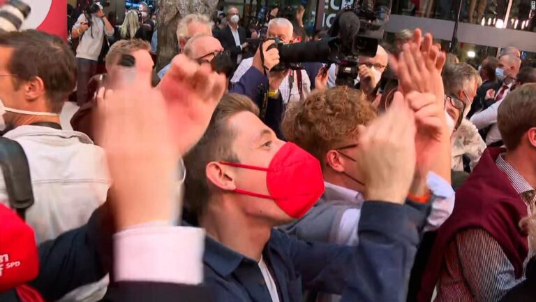 Celebrations at SPD headquarters after exit poll