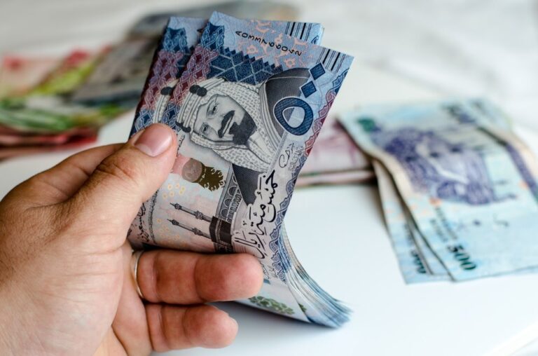 Saudi banks’ claims on the private sector see a $2.9bn rise in August: SAMA data shows