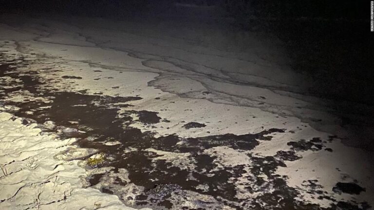 A major oil spill off California’s coast could become an ‘ecological disaster’