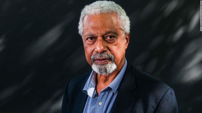 Nobel Prize winner explains one big issue for novelists
