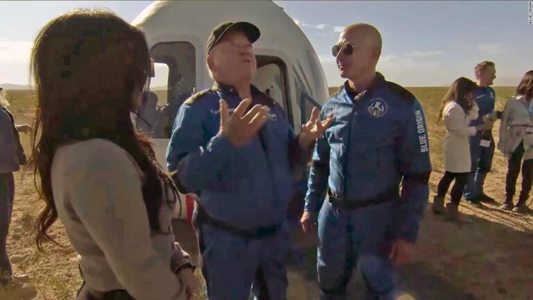 See Shatner’s emotional remarks after landing
