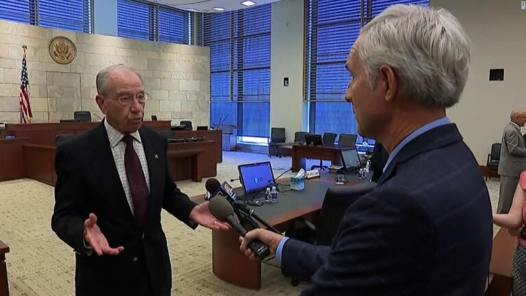 CNN reporter asks Sen. Grassley about flip-flop on Trump