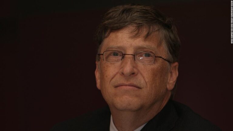 Bill Gates was told to stop ‘inappropriate’ emails with Microsoft employee in 2008, report says